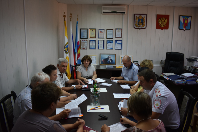 Заседание  комитета  по  местному  самоуправлению  и  безопасности  