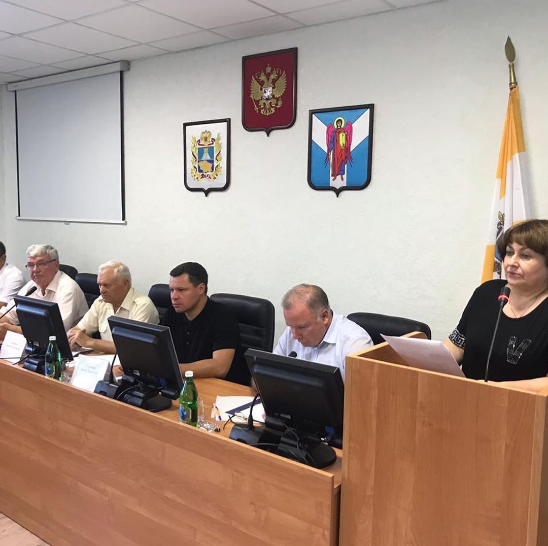 26 июня 2019 года в малом зале заседаний администрации района состоялось первое заседание Общественного Совета Шпаковского муниципального района третьего созыва