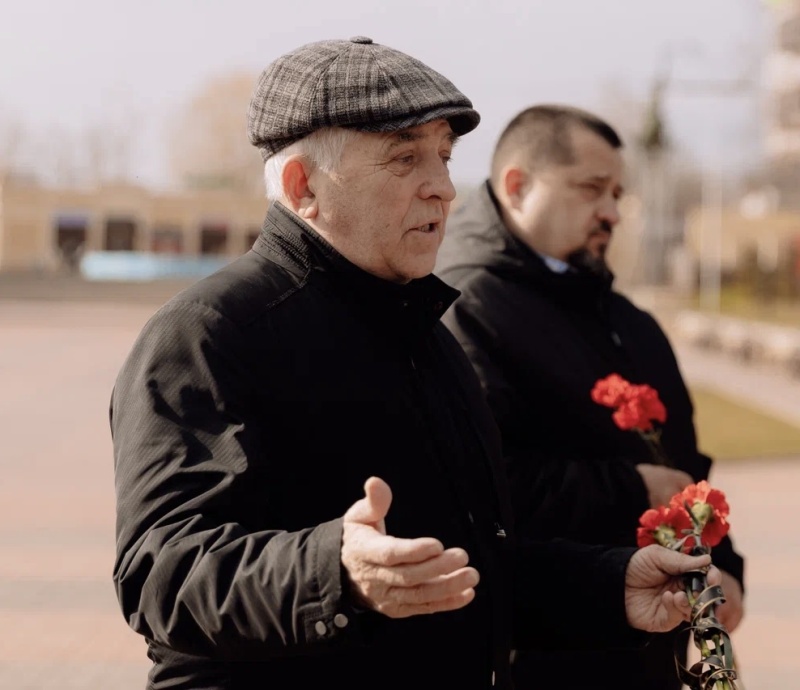 Депутаты Думы Шпаковского округа почтили память участников СВО