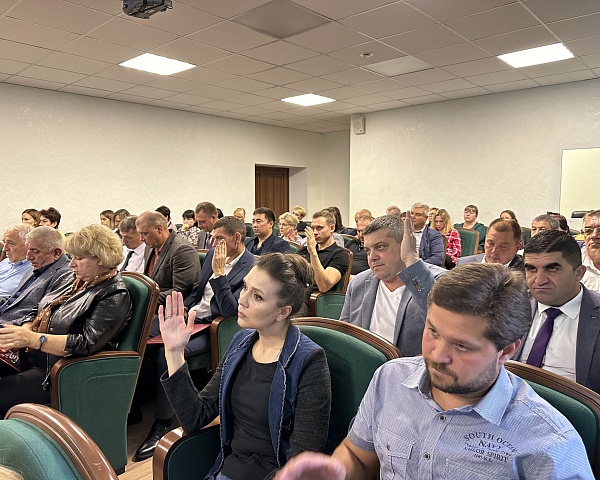 Состоялось очередное тридцать шестое заседание Думы Шпаковского муниципального округа Ставропольского края