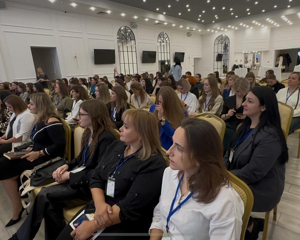 В Ставрополе прошел форум социально активных женщин "ЖЕНЩИНА - ЕДИНСТВО. ПОБЕДА. БУДУЩЕЕ"