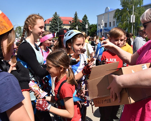 Большой детский праздник ко Дню защиты детей сегодня состоялся в городе Михайловск