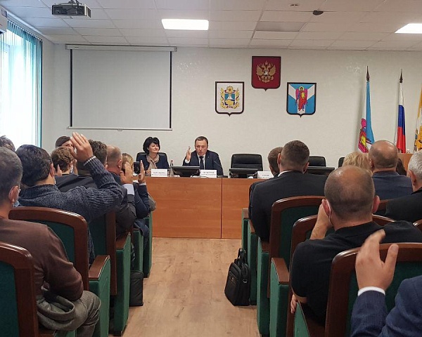 01 октября 2020 года состоялось первое заседание Думы Шпаковского муниципального округа Ставропольского края первого созыва 